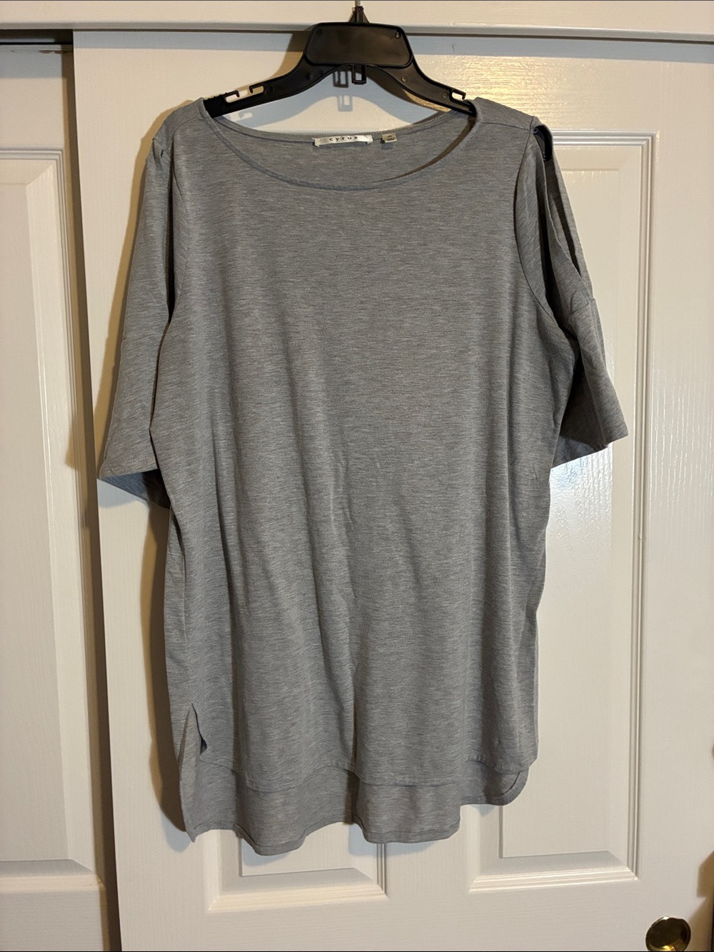 Cyrus Heather Gray Short Sleeve Tunic